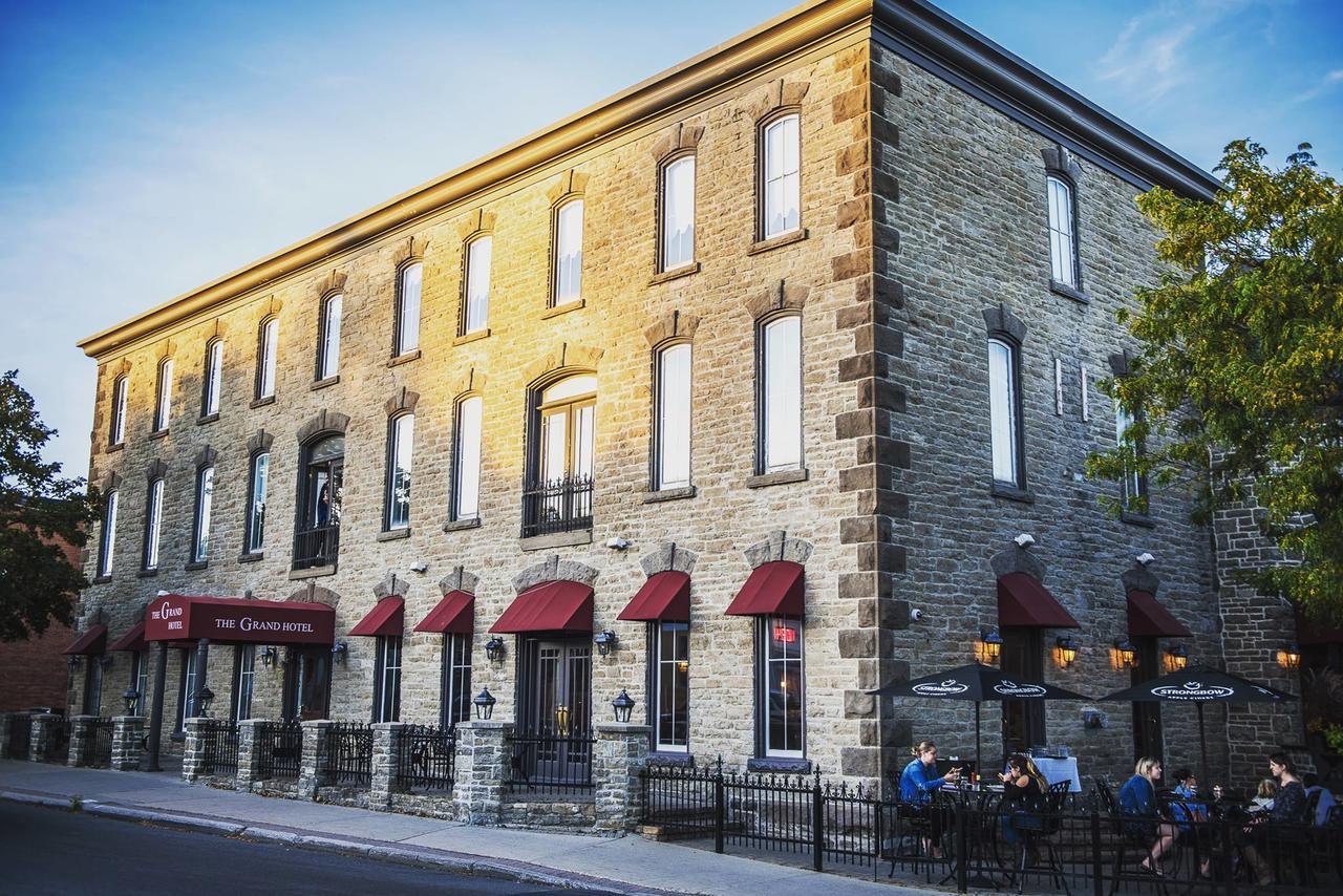 The Grand Hotel Carleton Place Exterior foto